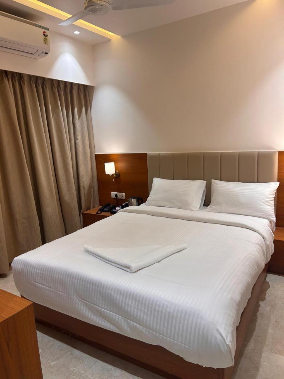 Hotel Neem Heritage Shirdi Dış mekan fotoğraf